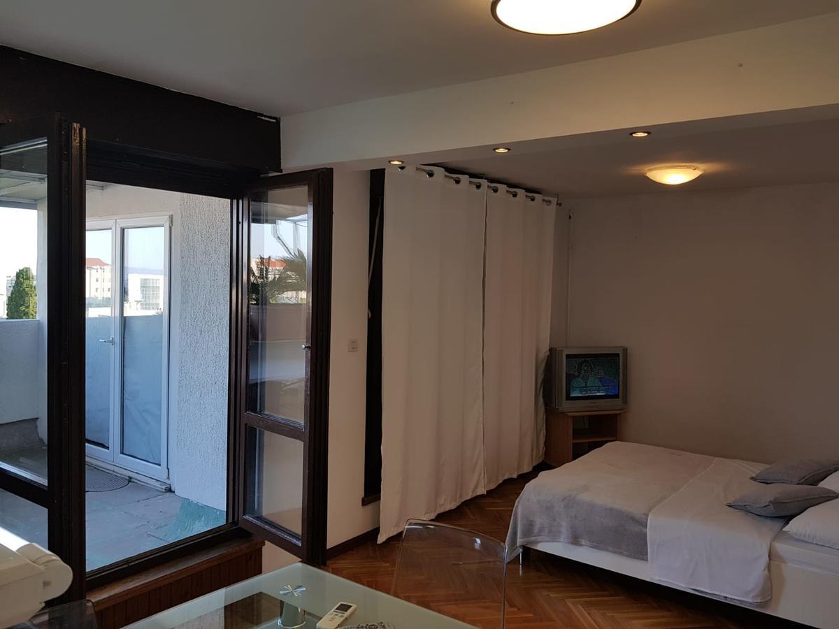 Apartament Davor